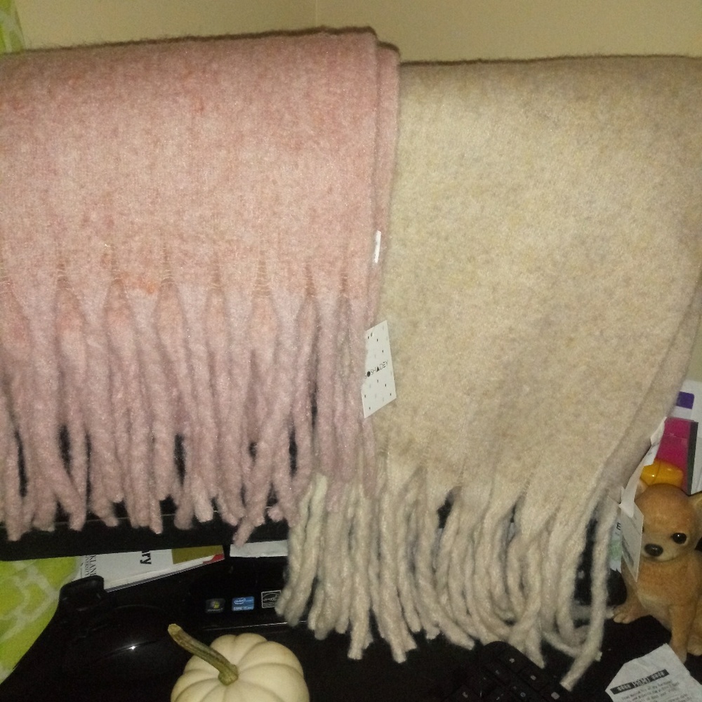 2 new big scarfs